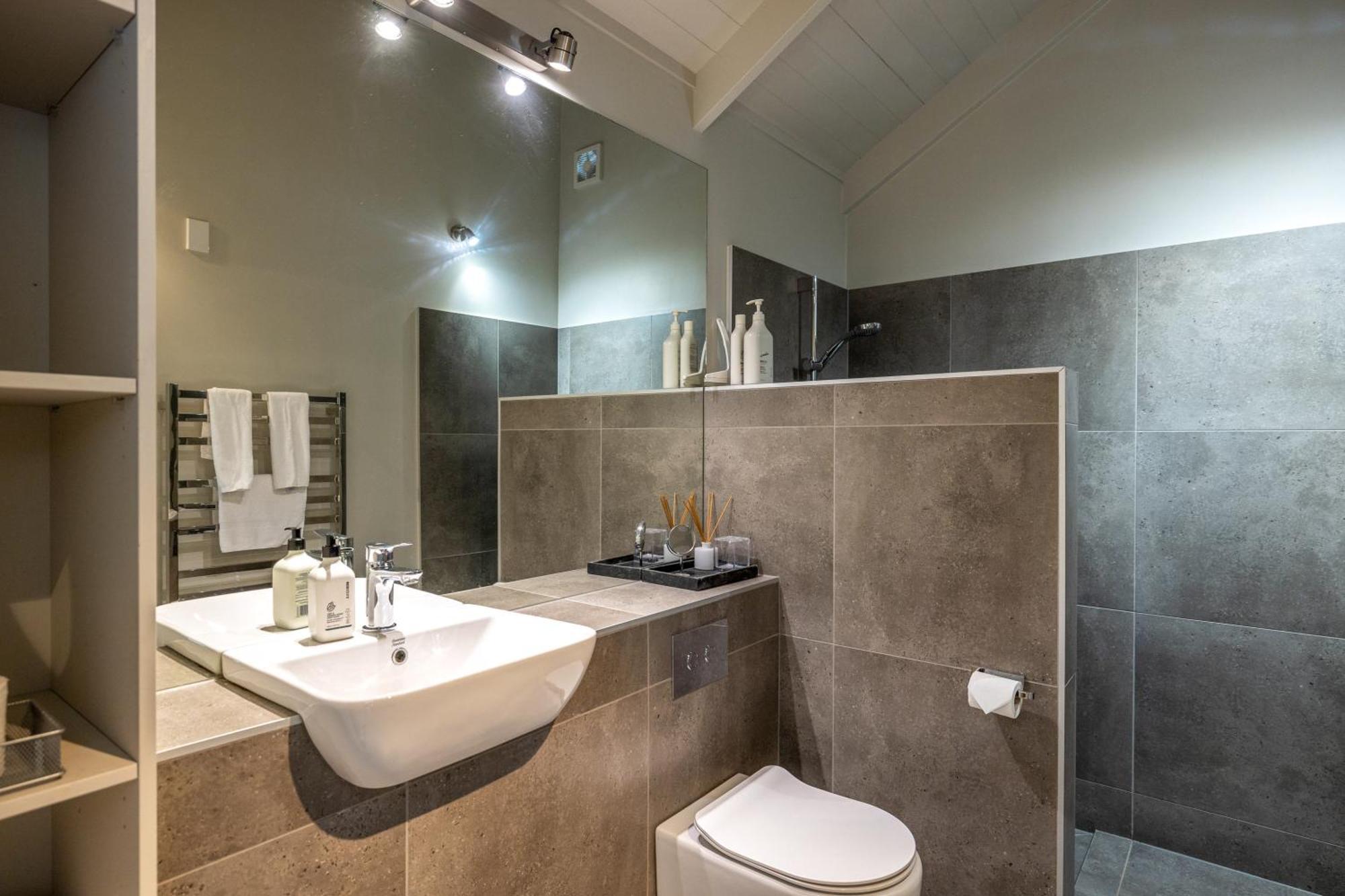 The Moorings Studio Apartments Oneroa Dış mekan fotoğraf